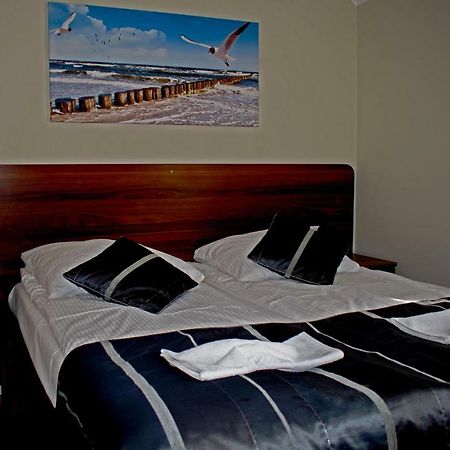 Bed and Breakfast Dom Bursztynowy à Jantar Extérieur photo