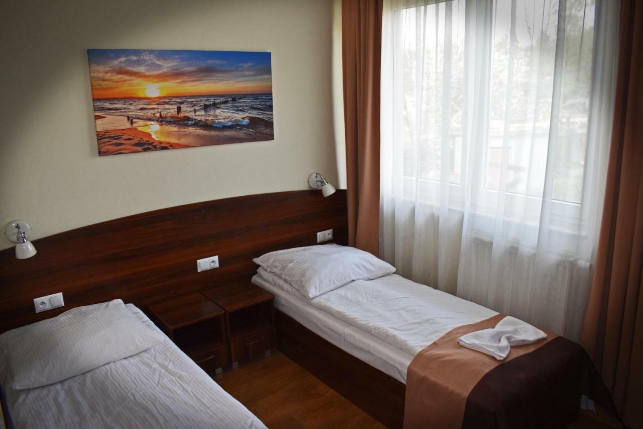 Bed and Breakfast Dom Bursztynowy à Jantar Extérieur photo