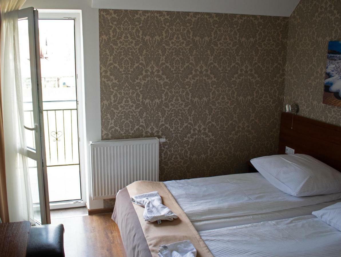 Bed and Breakfast Dom Bursztynowy à Jantar Extérieur photo